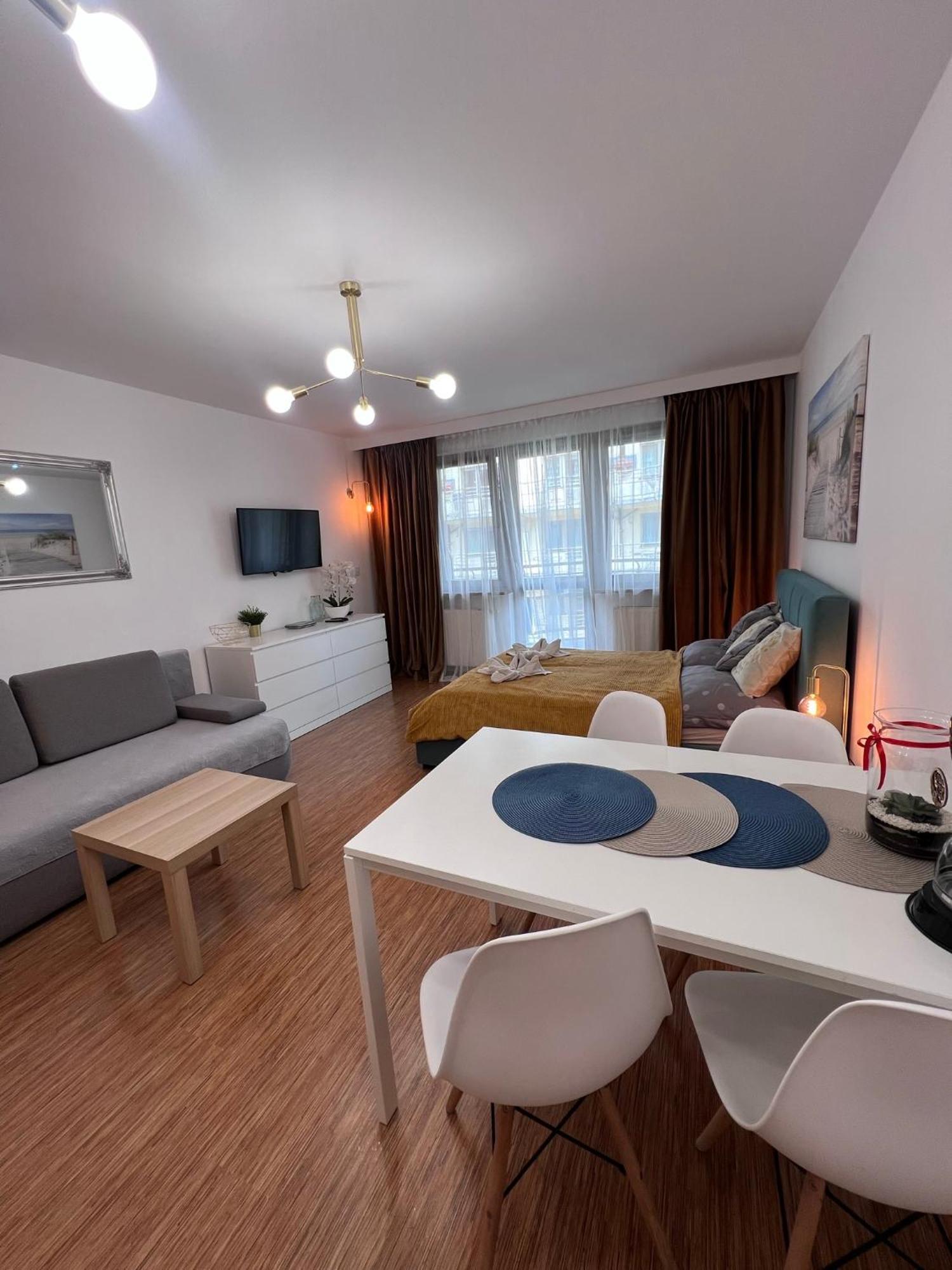 Apartamenty Na Zdrojowej Свиноуйсьце Экстерьер фото